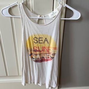 Sea sun sand tank